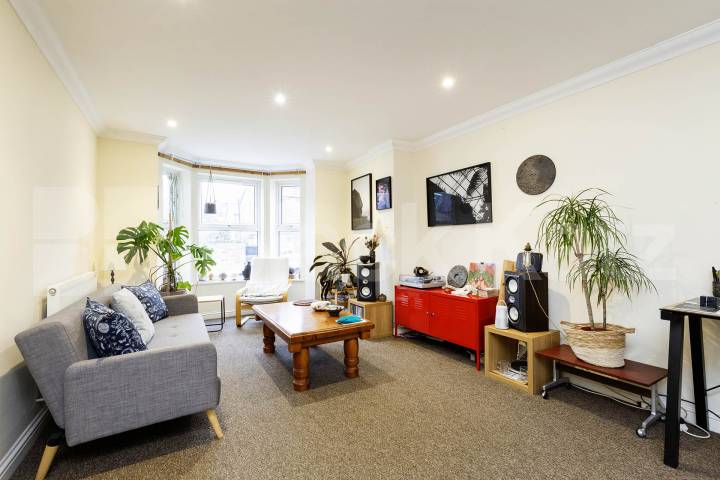 4 bedroom house located a short walk to Stoke Newington Station  Listria Park, Stoke Newington